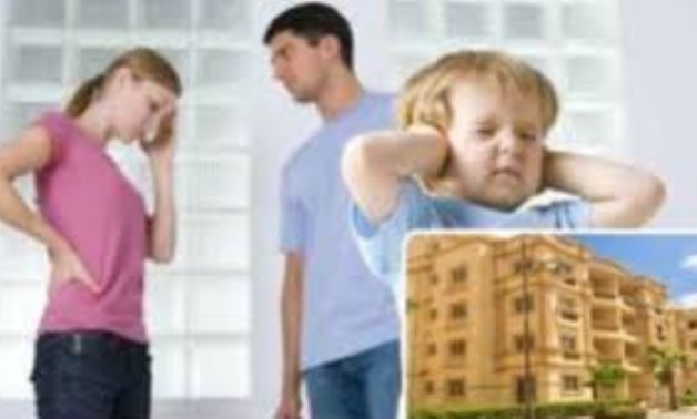 القضاء يتصدى لألاعيب الأشقاء لإلغاء قرارت التمكين.. حكم قضائى برفض دعوى طرد الحاضنة من مسكن الزوجية.. واستمرار اقامتها بالشقة الصادر لها قرار التمكين.. واعتبار عقد الإيجار بين الأخ وأخيه "صورى" لإبطال التمكين  