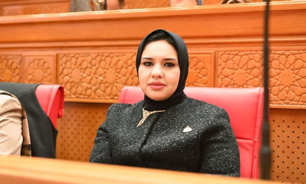 وكيل "قوى عاملة النواب" تطالب بحسم ملف تكليف خريجى طب الأسنان