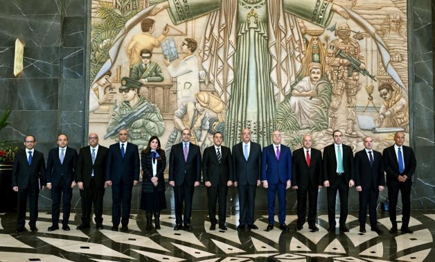 صورة جماعية على هامش زيارة رئيس الوزراء لتهنئة رئيس مجلس النواب 