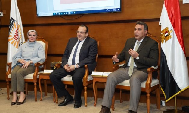 "معهد التخطيط" و"العدل" يطلقان برنامجًا متطورًا لتنمية المهارات القيادية ومواكبة الثورة الصناعية