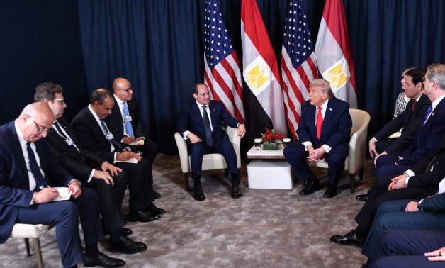 الرئيس يبحث مع نظيره الأمريكى تعزيز التعاون.. السيسى يرحب بمبادرة ترامب بإنشاء مجلس السلام ويثمّن اهتمامه بقضية مياه النيل باعتبارها قضية وجودية لمصر.. ترامب يشيد بدور الرئيس السيسى فى تحقيق التنمية والاستقرار
