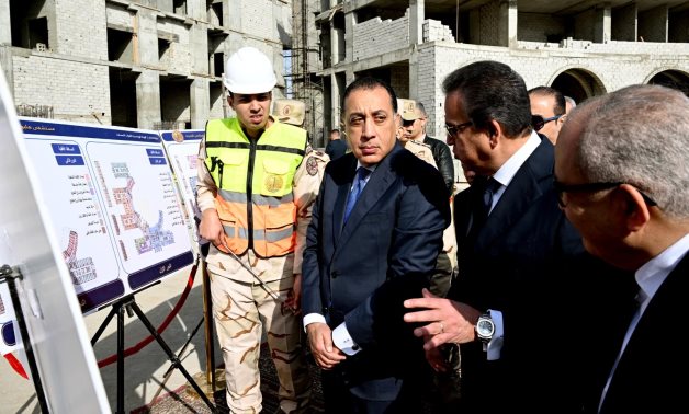 رئيس الوزراء يفتتح مستشفى كليوباترا التجمع "سكاي"
