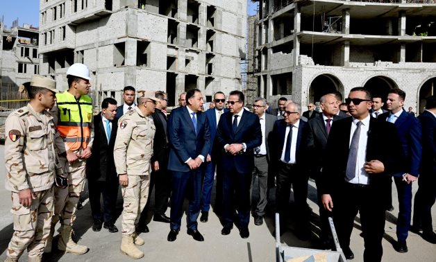 رئيس الوزراء: القطاع الطبي يحظى بأولوية مُتقدمة على أجندة عمل الحكومة