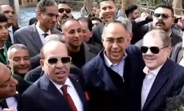 رغم المنافسة على رئاسة الوفد.. سلام حار بين هانى سرى الدين والسيد البدوى.. فيديو