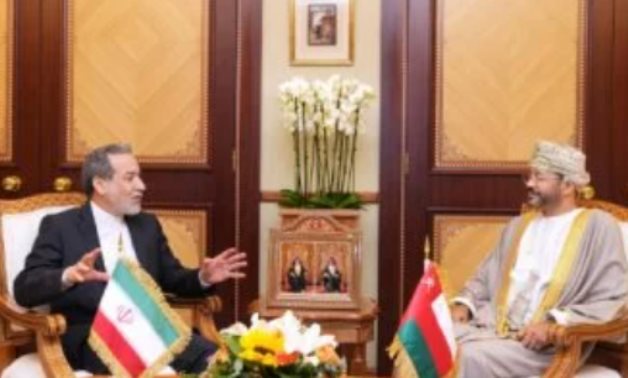 مسقط تستضيف الجولة الأولى من المحادثات الإيرانية الأمريكية منذ حرب الـ12 يوما.. مشاورات منفصلة لوزير خارجية عمان مع الوفدين الإيراني والأمريكى.. طهران: نسعى لاتفاق واقعى.. واشنطن تحث رعاياها على مغادرة إيران