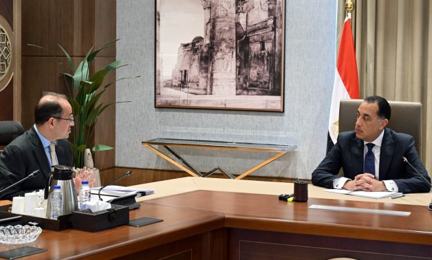 رئيس الوزراء يبحث مع وزير المالية تطورات المراجعة الجارية مع صندوق النقد الدولى