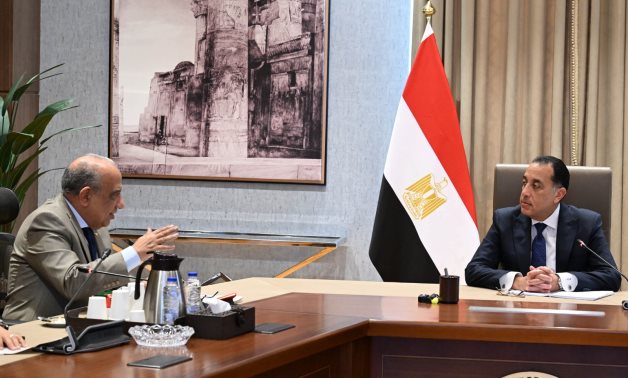 رئيس الوزراء يتابع مع وزير الكهرباء مستجدات عمل عدد من الملفات والموضوعات