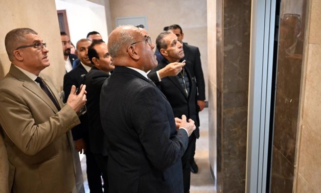 رئيس العربية للتصنيع يتفقد انتاج الشركة العربية السويسرية للمصاعد 