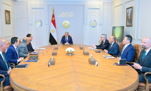 الرئيس السيسى يثمن التعاون بين مصر وشركتى سكاتك النرويجية وإنفجين إنرجى لتوربينات الرياح.. ويؤكد حرص مصر على جذب الاستثمارات الأجنبية بالطاقة المتجددة.. وتوطين التكنولوجيا وزيادة المكون المحلى بالمشروعات الكبرى