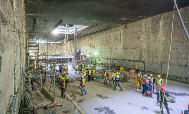 شريان أخضر يربط القاهرة بالجيزة.. الخط الرابع للمترو يسجل 60% نسبة إنجاز بسواعد مصرية.. ماكينات الحفر تصل محطتي المتحف الكبير والرماية وانطلاق العمل بالفسطاط فى مارس.. والمشروع يستهدف نقل 1.5 مليون راكب يوميا