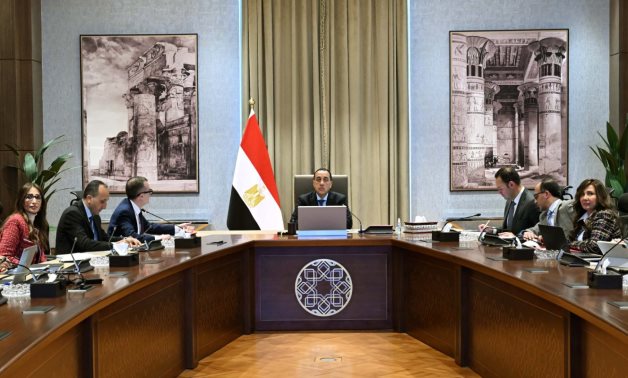 رئيس الوزراء : عقد اجتماع مع مسئولي "صندوق مصر السيادي" بشأن 40 شركة جارٍ اتخاذ الإجراءات اللازمة لنقلها للصندوق