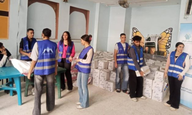 خريطة الخير.. 10.6 مليون مستفيد من جهود التحالف الوطني في النصف الأول من رمضان.. يستهدف تخطى الـ 14 مليونا بـ 250 مائدة رحمن و150 مطبخا مركزيا.. وتوزيع ملايين الوجبات الساخنة وكراتين غذائية بكل المحافظات.. صور