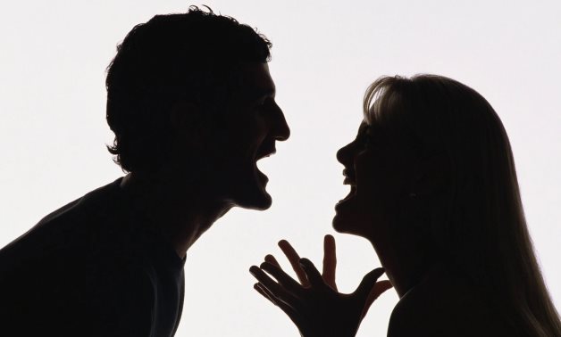 "سرير النوم تلاتة مش اتنين".. عندما تحول الست الوالدة حياة الزوجات لجحيم خلف أبواب مغلقة.. صرخات عرائس فى محاكم الأسرة يطلبن الخلع من "ابن أمه".. إحداهن: حماتى "الكل فى الكل" وأنا مجرد ديكور