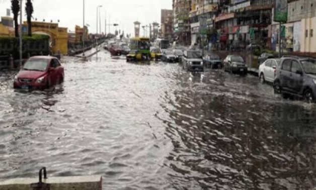 أثر الظروف الجوية على المواعيد القانونية قانونا.. 6 عناصر تحسم النزاع.. والنقض أرست مبدأ قضائياً: الأمطار عذر قهرى لعدم حضور الجلسات.. و5 ضوابط لتحقيق الشرط.. وخبير يفرق بين العذر القهرى والظرف الطارئ