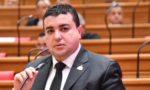 تحرك برلمانى عاجل بشأن ضعف شبكات المحمول بمنطقة الجمالية بالقاهرة