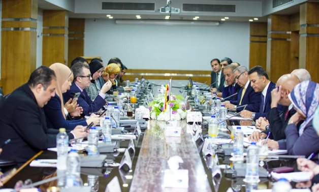 وزير التخطيط يبحث مع رئيس التعبئة والإحصاء الاستراتيجية المستقبلية للجهاز