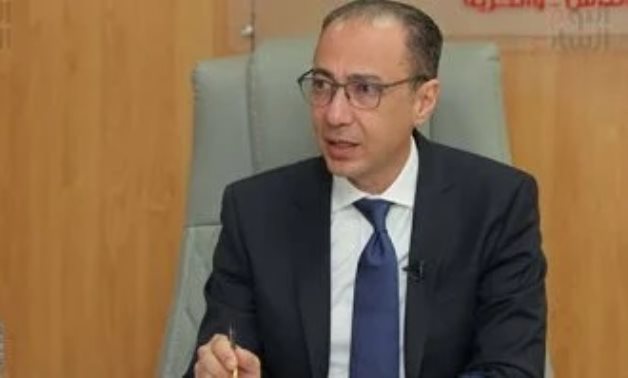 رئيس لجنة الصحة بمجلس النواب فى ندوة «برلمانى»: الرئيس «يضرب بيد من حديد» على المستغلين وصحة المصريين فوق كل اعتبار.. الدكتور شريف باشا يفتح ملف «مافيا تسعير المستلزمات الطبية» ويؤكد:المستلزمات ليست رفاهية