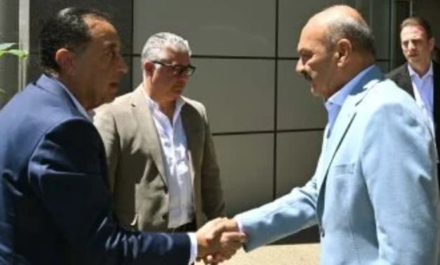 رئيس الوزراء: توجيهات من الرئيس السيسى بدعم الصناعة المحلية