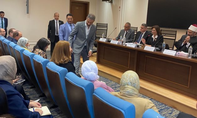 أب ولكن.. الفنان محمد فراج يشارك في اجتماع تضامن النواب لمناقشة قانون الأحوال الشخصية