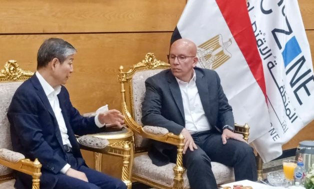 "اقتصادية قناة السويس" تستقبل السفير الصينى لبحث فرص الاستثمار بالموانئ والمناطق الصناعية وتعزيز التعاون الثنائى