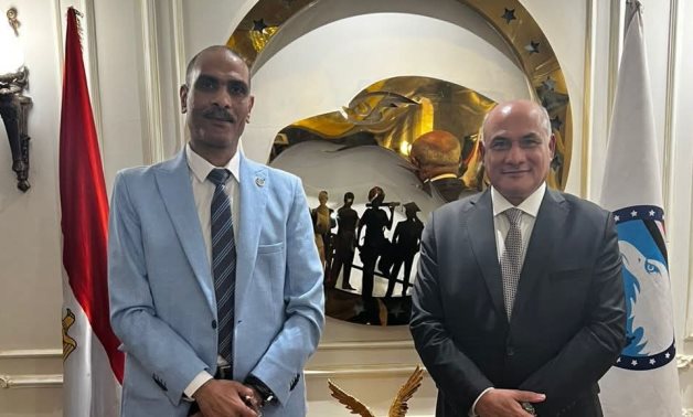 الكيلاني يهنئ الدكتور شعبان رأفت عبداللطيف بعد تجديد الثقة فيه أمينا للشؤون القانونية بمستقبل وطن 
