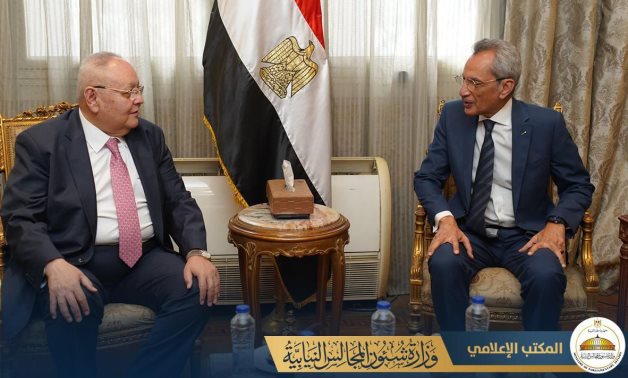 وزير شؤون المجالس النيابية يستقبل رئيس مجلس الدولة لبحث آليات التعاون المشترك