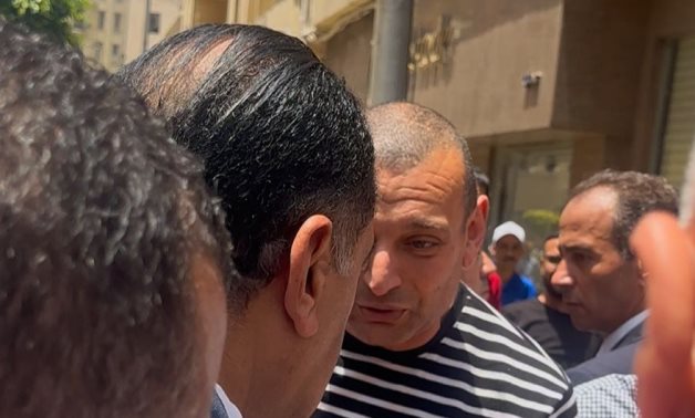 الإيجار القديم يا فندم.. حوار ودي بين رئيس الوزراء وأحد المواطنين فى وسط البلد عن قانون الإيجار القديم