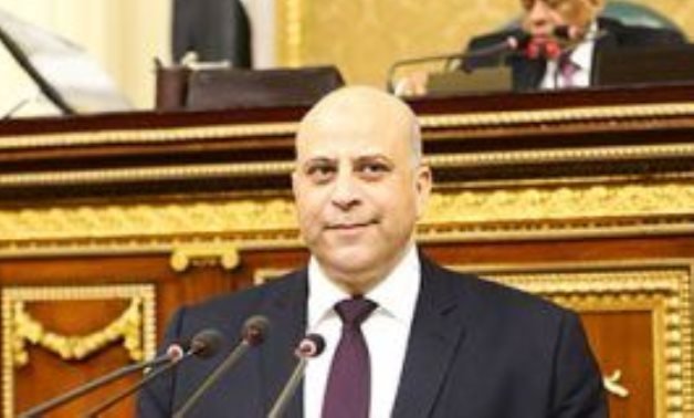 عمرو غلاب  
