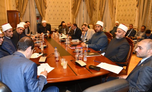 دينية الشيوخ تناقش مقترحا بشأن إنشاء فرع لجامعة الأزهر بالبهنسا بمحافظة المنيا