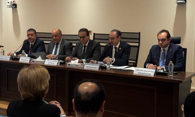 بحضور الوزير.. "صحة النواب" تبدأ جلسة استماع موسعة حول معايير صرف الالبان المدعمة للأطفال 