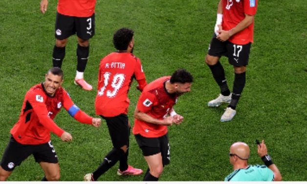 محمد صالح: الفراعنة يصنعون "عبوراً جديداً" للمونديال.. وتزامن الصعود مع 3 يوليو يبرهن على قوة الإرادة المصرية الحرة