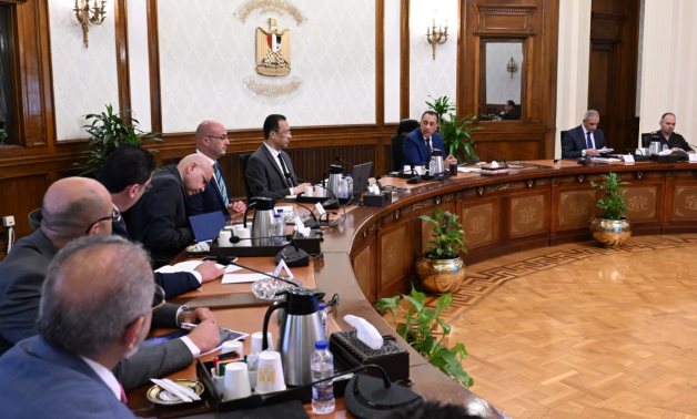  رئيس الوزراء يتابع الموقف التنفيذي لعدد من المشروعات بقطاع الاتصالات وتكنولوجيا المعلومات