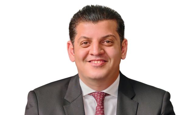النائب باسم بهاء يطالب بسرعة حل أزمات الصرف الصحي في شربين