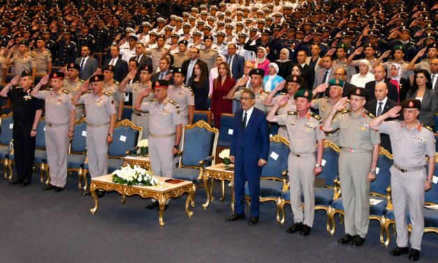 الفريق أشرف سالم يشهد إعلان قبول دفعات جديدة بالأكاديمية العسكرية والكليات والمعاهد الصحية للقوات المسلحة والمدارس الرياضية.. وزير الدفاع يعلن انشاء جامعة كيان بالصفة المدنية.. ويؤكد: قدرات المتقدم مفتاح القبول
