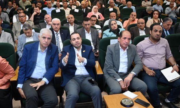 عادل مأمون عتمان: صناعة العسل فى الغربية نموذج ناجح للتكتلات الاقتصادية والقرى المنتجة