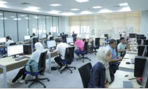 رئيس اللجنة العليا لاختبارات القدرات: اجتياز الطالب للاختبارات لا يعنى قبوله بالكلية.. لا تظلمات على نتائج الاختبار عند اعتبار الطالب غير لائق .. ولن يُعتد بأي إفادة ورقية تمنحها الكليات بنتيجة الامتحانات