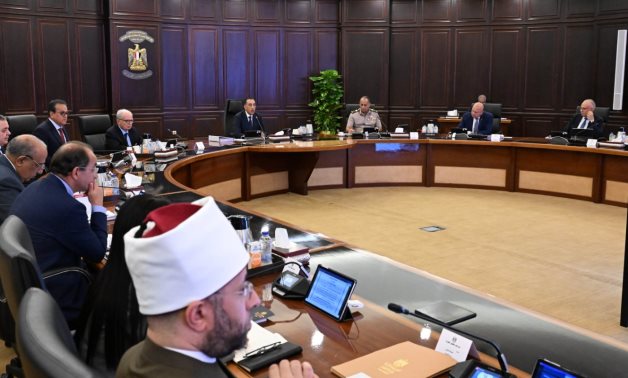 مدبولى: الحكومة تعمل على زيادة المخزون الاستراتيجي من المواد البترولية ومختلف السلع تنفيذاً لتوجيهات الرئيس