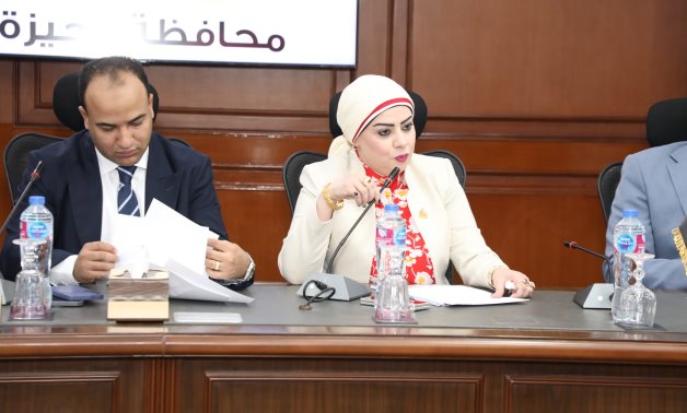 النائبة جيهان شاهين تطرح مطالب أهالى حدائق الأهرام.. والمحافظ يوجه بسرعة إنشاء مستشفى ووحدة صحية