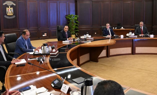 وزير الاتصالات: وحدة خاصة بالجهاز القومي لتنظيم الاتصالات لرصد المخالفات السلبية لمواقع التواصل الاجتماعي