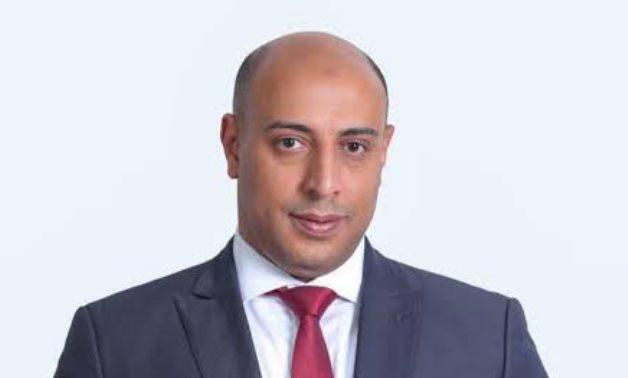 النائب محمد مكي : جموع المصريين يقفون خلف القيادة السياسية لحماية وصون وطنا الحبيب