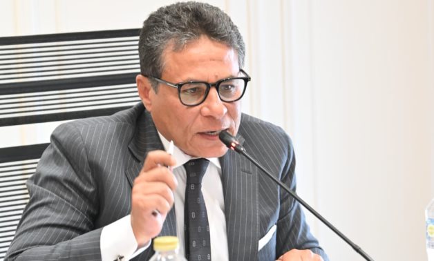 المستشار طاهر الخولي وكيل تشريعية النواب: لن نقبل أن يتحول المواطن إلى متهم بسبب خط لم يستخرجه