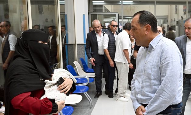 رئيس الوزراء يتفقد وحدة طب الأسرة بـ "نهطاي" ضمن مشروعات "حياة كريمة" 