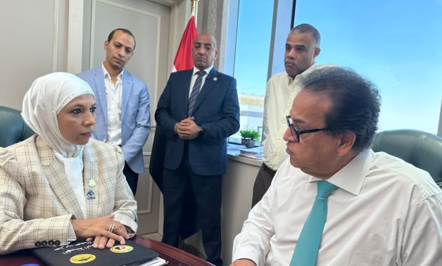خلال لقائها وزير الصحة.. مريم العزب تطالب بالتوسع في مستشفى الخانكة المركزي