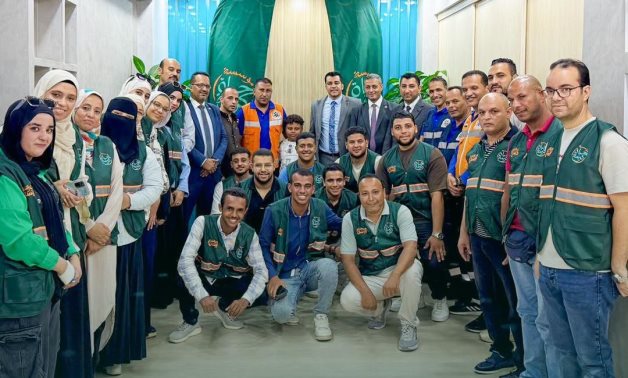 «حياة كريمة» تكرم الطفل محمد وأبطال الإسعاف في بني سويف لإنقاذ حياة والده