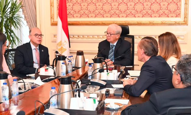 نائب رئيس الوزراء للشؤون الاقتصادية يستقبل وفدًا من مجموعة إنتيسا سان باولو الإيطالية لبحث تعزيز التعاون