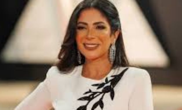 بعد الحجز على أموال منى زكى.. كيف يمكن قانونًا إنهاء أزمة شقة المهندسين؟