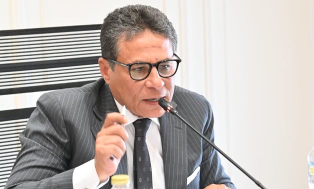 طاهر الخولي يقترح منظومة وطنية للزي المدرسي لتخفيف الأعباء عن الأسر ودعم الصناعة