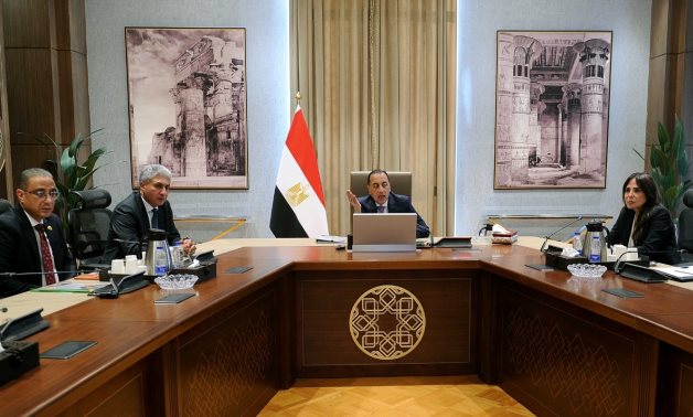 رئيس الوزراء يتابع مستجدات مشروع إعادة إحياء منطقة "نزلة السمان"