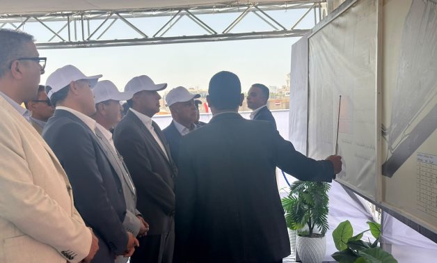 رئيس الوزراء يتفقد ورشة المرحلة الأولي من الخط الرابع لمترو الأنفاق   