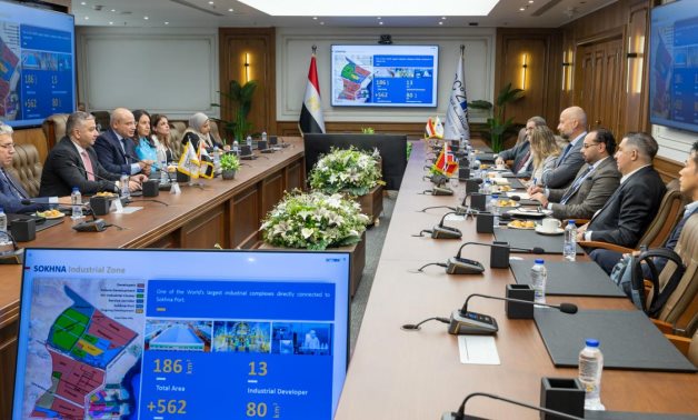 رئيس "اقتصادية قناة السويس": استقطبنا استثمارات أكثر من 30 دولة ونستهدف المزيد